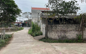 Đất Cổ Bi - Ngõ thông - Ô tô đỗ cửa - Gần trường, gần chợ Diện tích 46 m2 mặt tiền 4 m Sổ đỏ chính chủ cất két sẵn sàng giao dịch. Liên hệ SĐT 0833639835 để được tư vấn và xem nhà